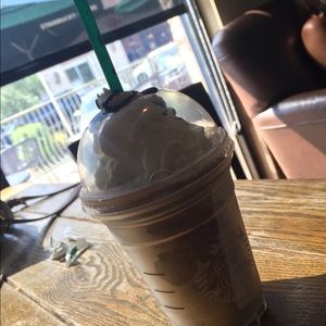 Meet your Posher, Raquel